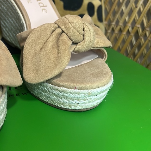 Kate Spade wedge sandal/size 9.5 / Tianna medium biscotti - Picture 6 of 11